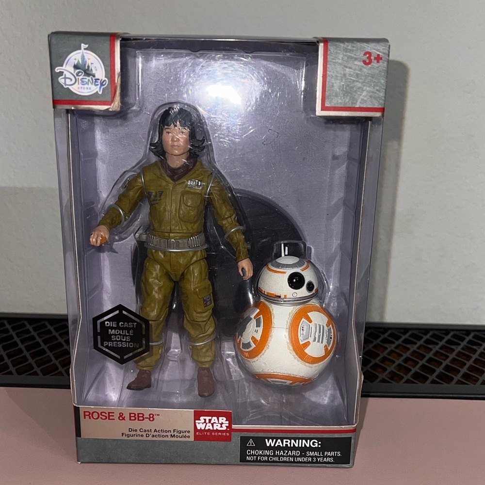 Star Wars Elite Series Die Cast Action Figure Disney Store Rose & BB-8 - Picture 2 of 10